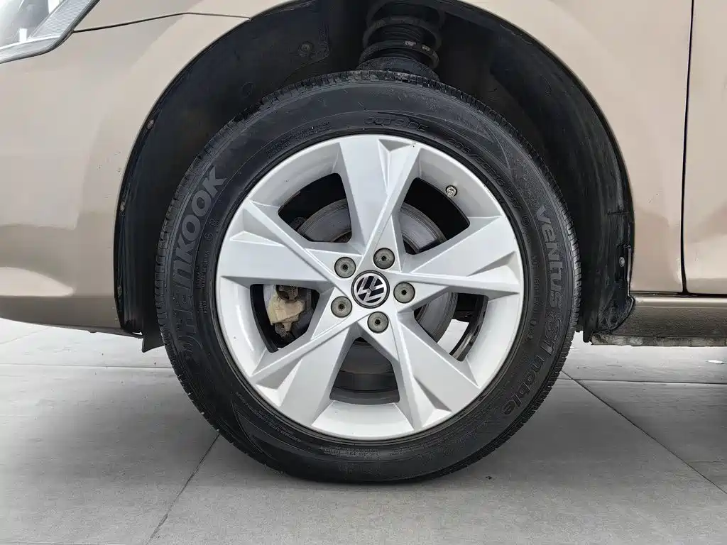Volkswagen Bora — миниатюра 17