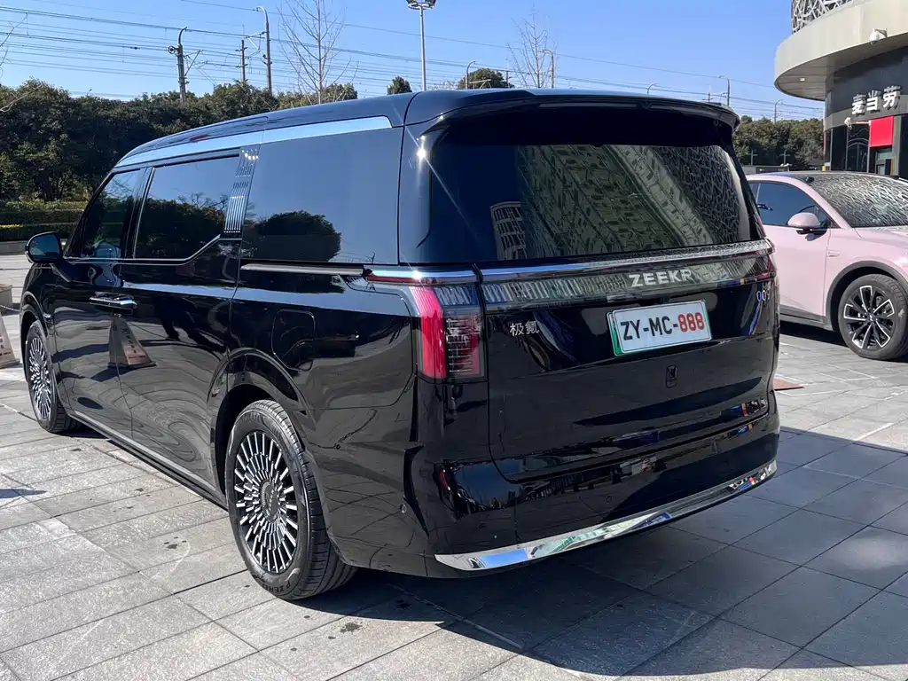 ZEEKR EXTREME KRYPTON 009