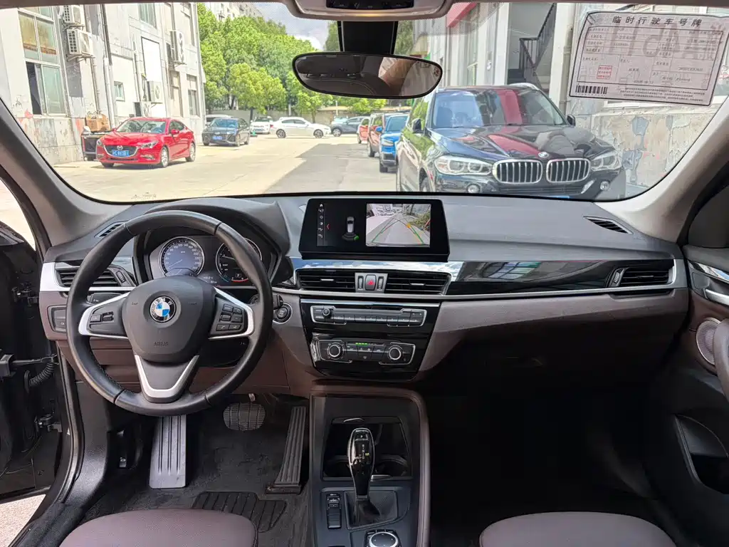 BMW X1 — миниатюра 10