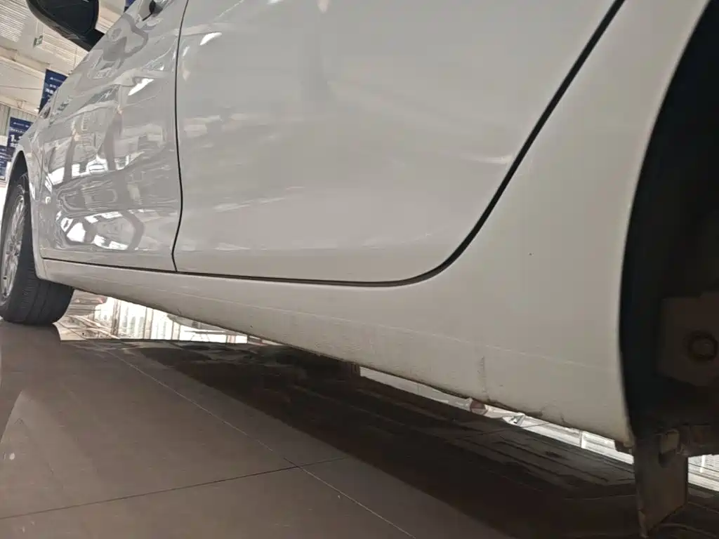 Hyundai Elantra — миниатюра 22