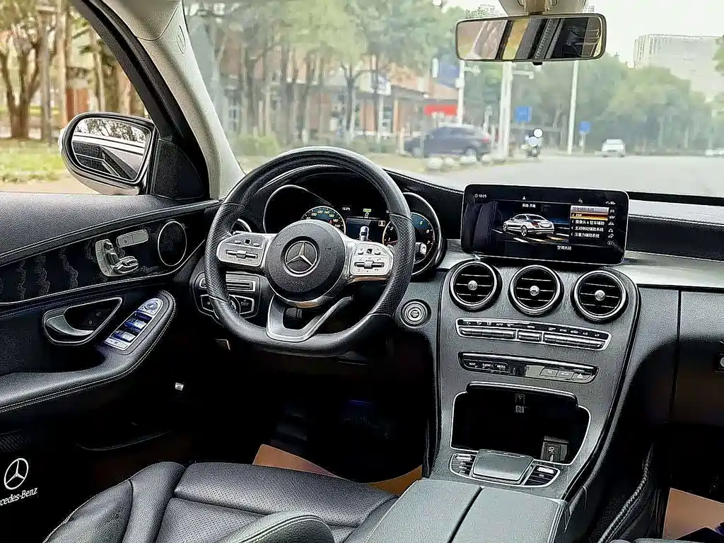 Mercedes-Benz C-Class — миниатюра 6