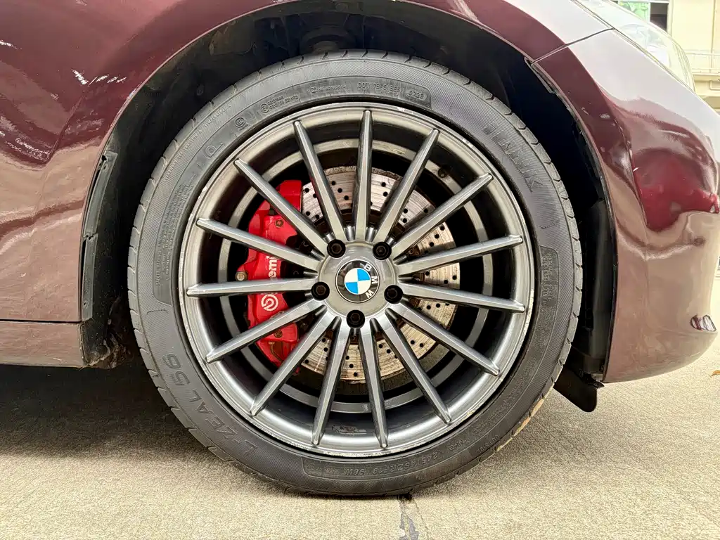 BMW 5 Series GT — миниатюра 13