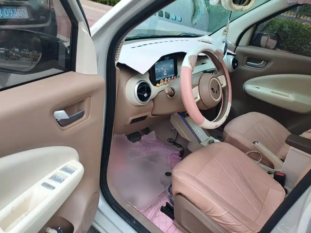 Wuling MINIEV — миниатюра 12