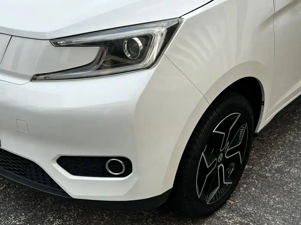 Dongfeng EV YOUNG Guang Xiaoxin — миниатюра 9