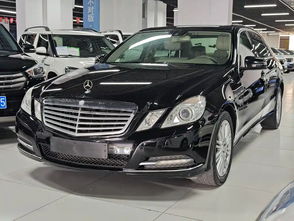 Mercedes-Benz E-Class 2011