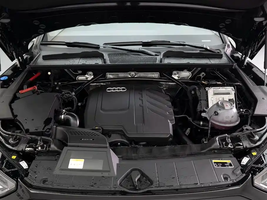 Audi Q5L 2025 45 40 TFSI Luxury