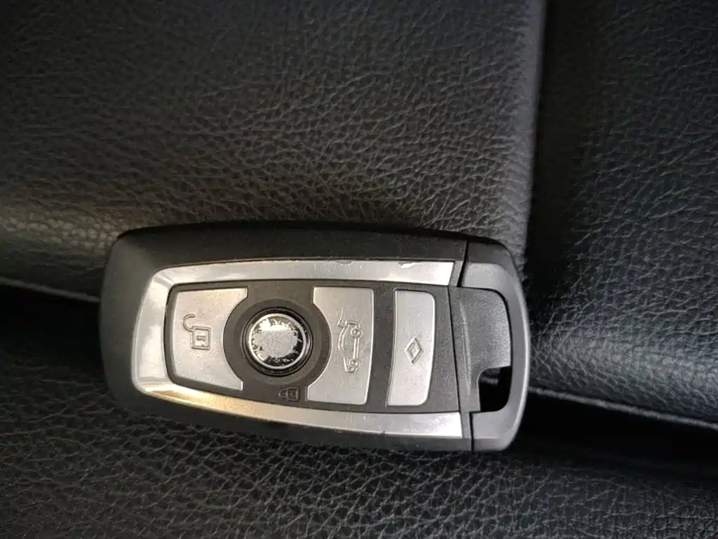 BMW 3 Series — миниатюра 9