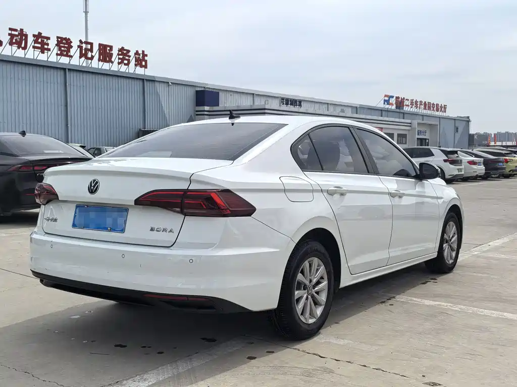 Volkswagen Bora — миниатюра 4