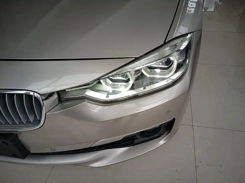 BMW 3 Series — миниатюра 24