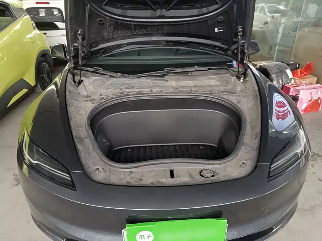 Tesla Model 3 — миниатюра 20