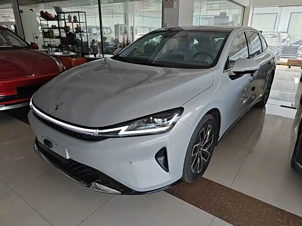 Baojun Xiangjing — миниатюра 2