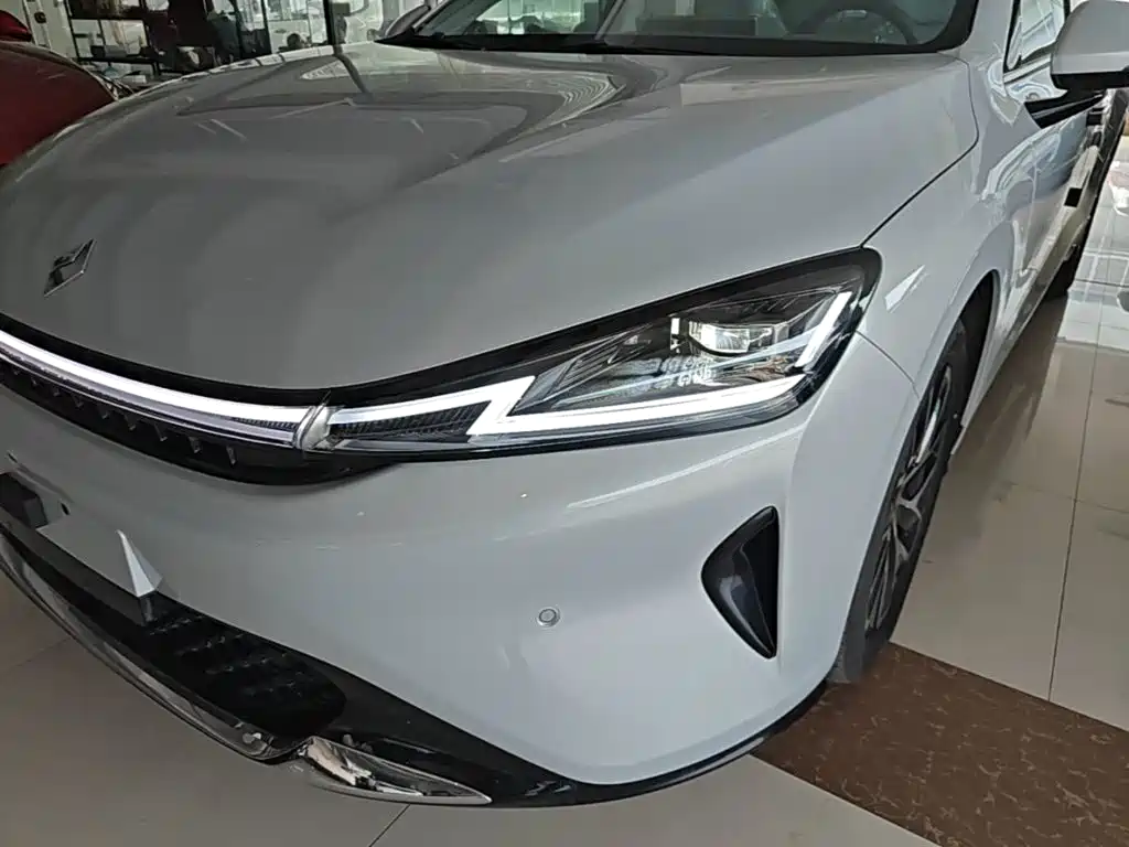 Baojun Xiangjing — миниатюра 24