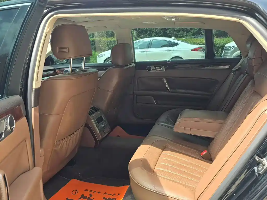 Volkswagen Phaeton — миниатюра 4