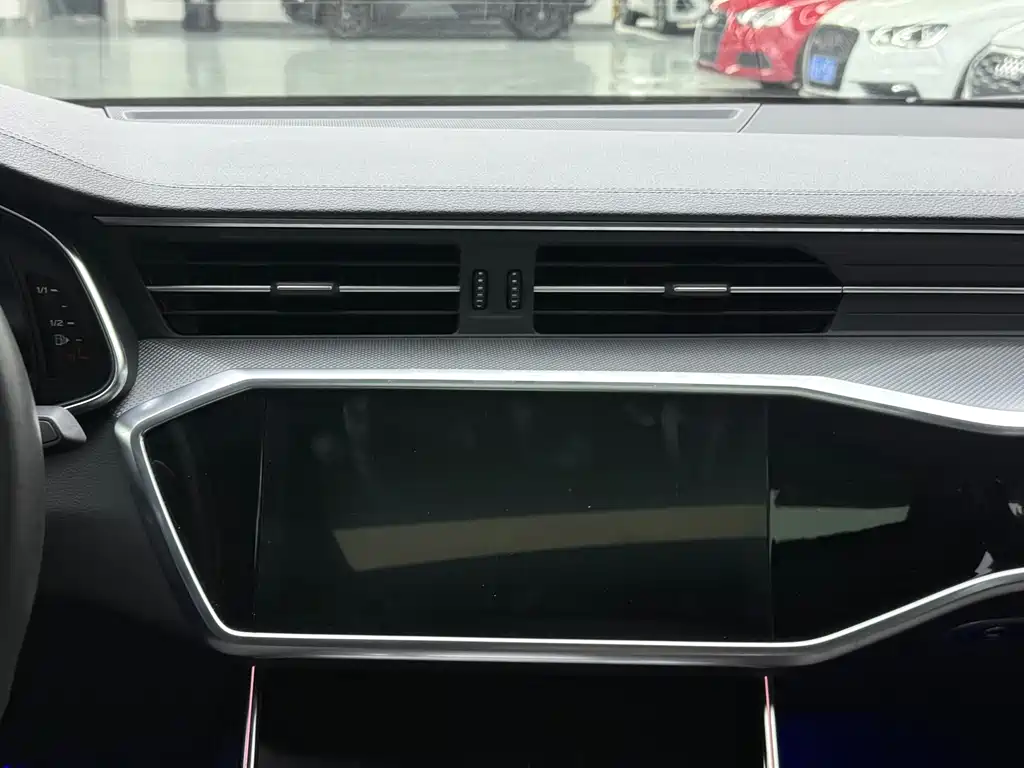 Audi A6L — миниатюра 11