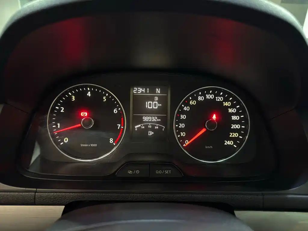 Volkswagen Lavida 2013 1.4TSI DSG Comfort