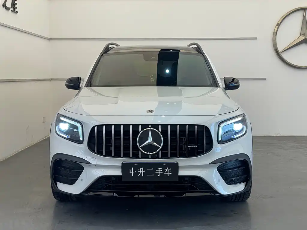 Mercedes-Benz GLB AMG — миниатюра 2