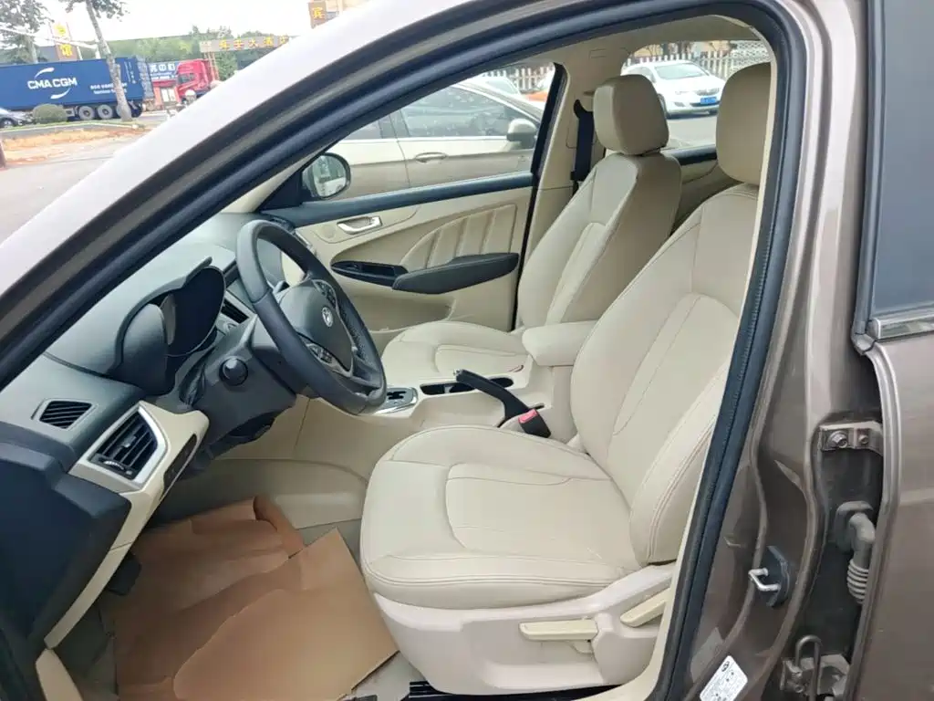 Chery Arrizo 7 — миниатюра 15