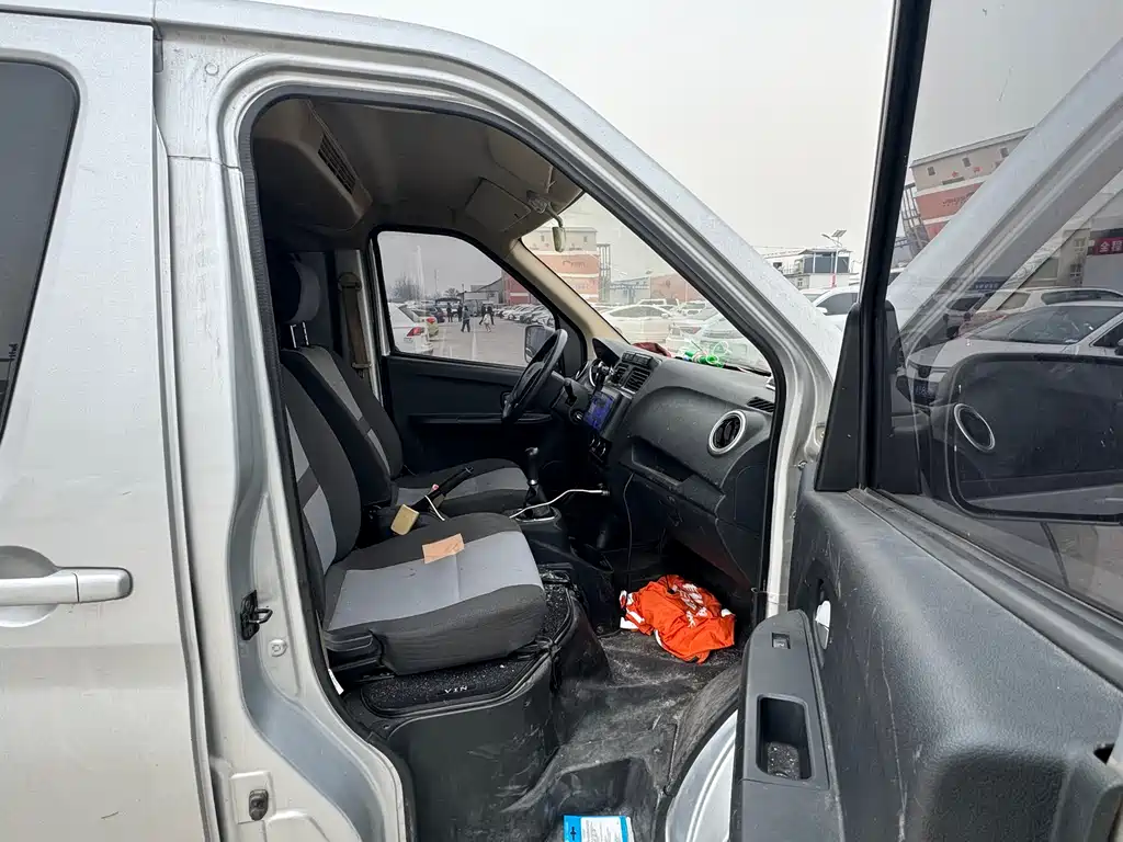 CHANGAN CHANGAN RUIXING M60