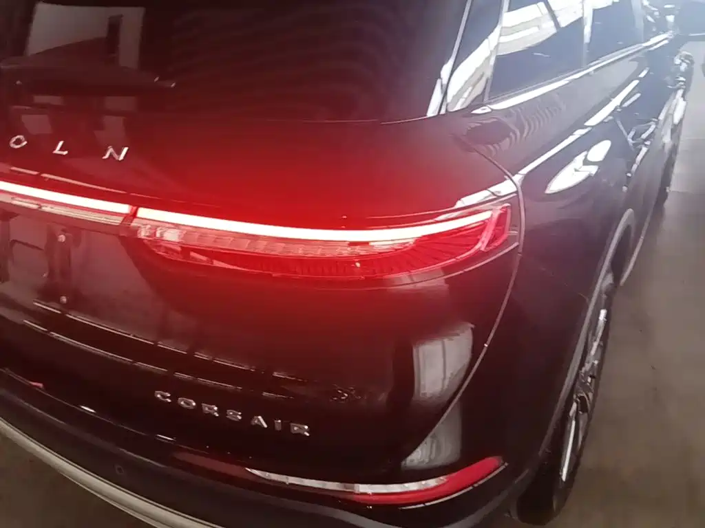 Lincoln Corsair — миниатюра 8