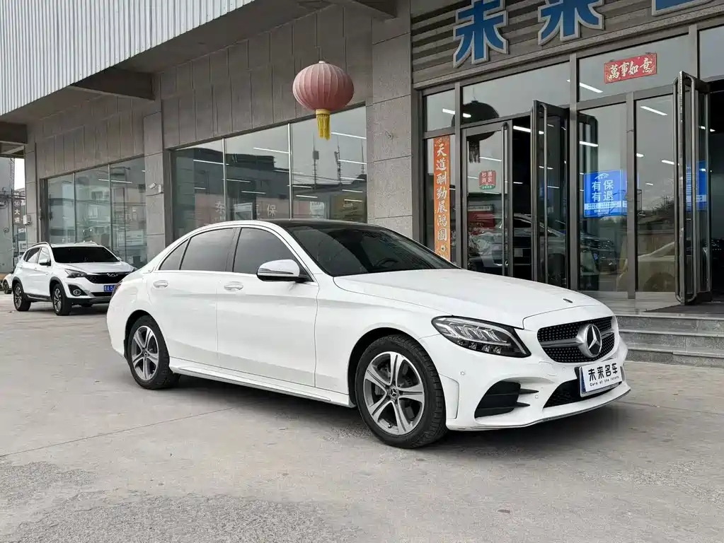Mercedes-Benz C-Class — миниатюра 3