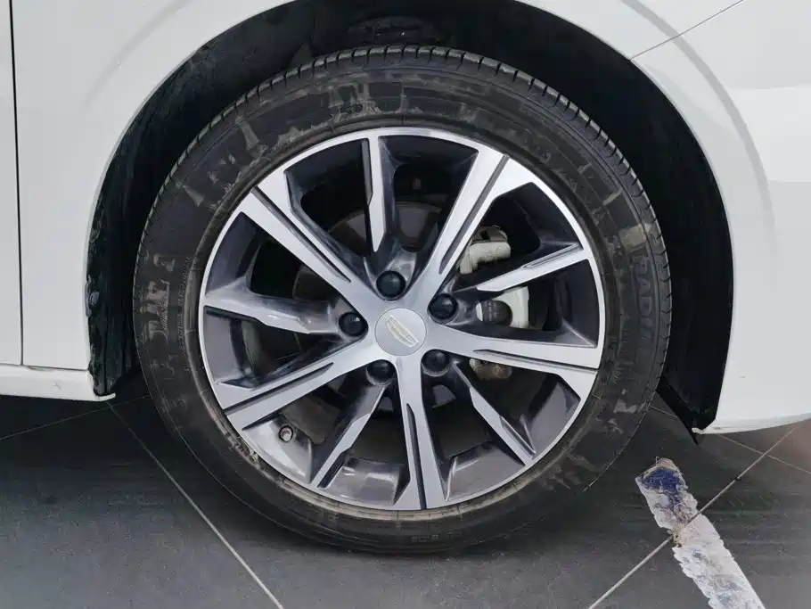 Geely Emgrand — миниатюра 6