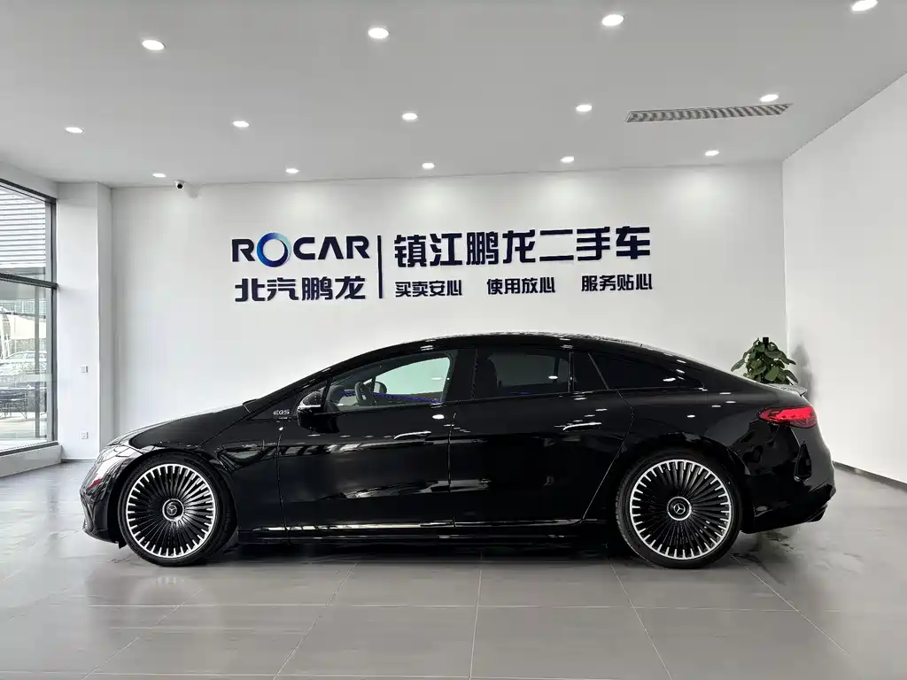 MERCEDES-BENZ EQS AMG