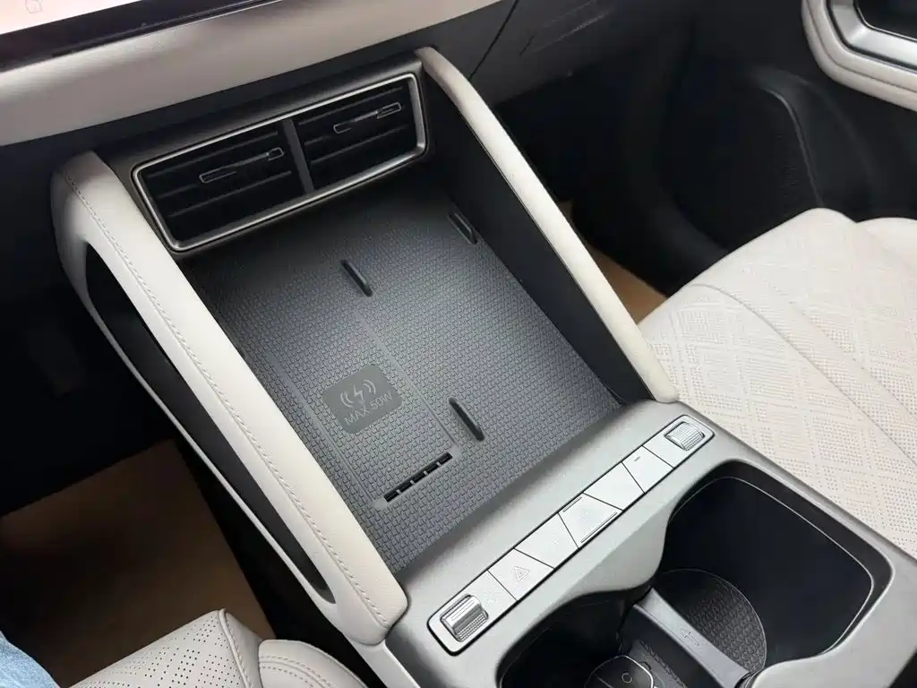 BYD Yuan UP — миниатюра 8