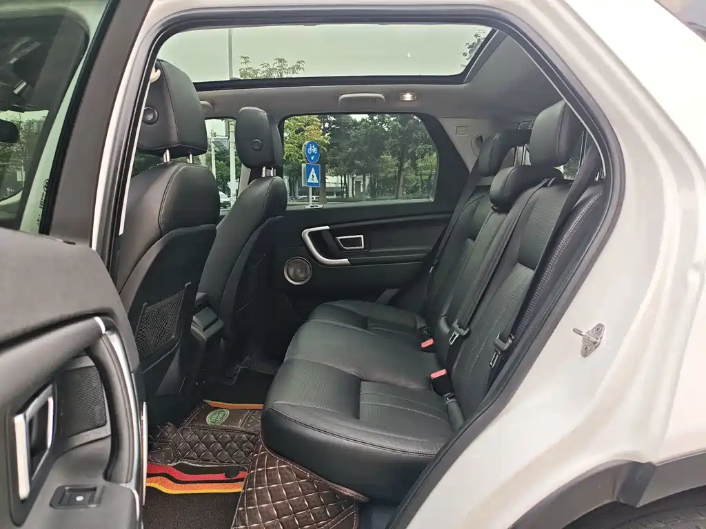 Land Rover Discovery Sport — миниатюра 6
