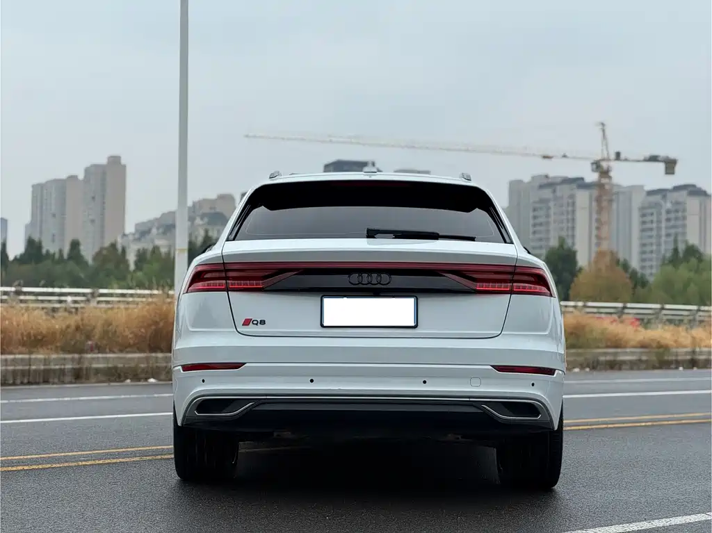 Audi Q8 — миниатюра 5