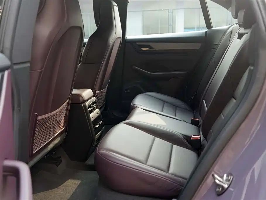 PORSCHE MACAN NEW ENERGY