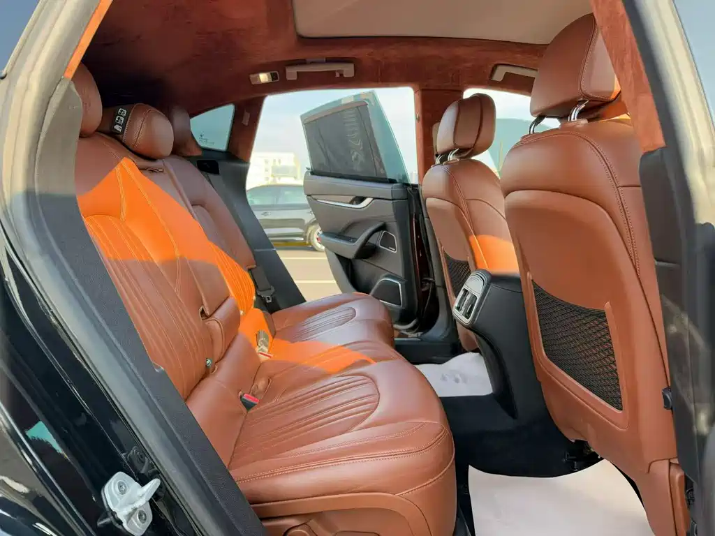 Maserati Levante — миниатюра 6