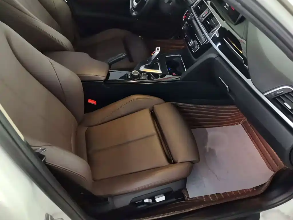 BMW 3 Series — миниатюра 19