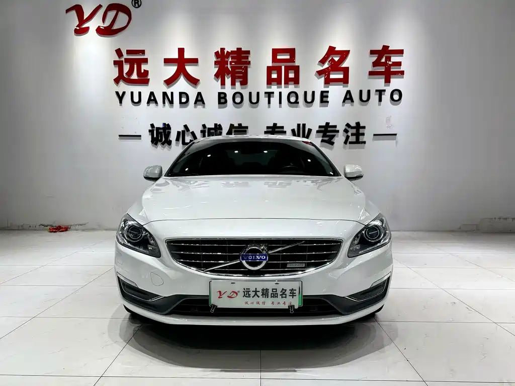 Volvo S60 PHEV — миниатюра 2