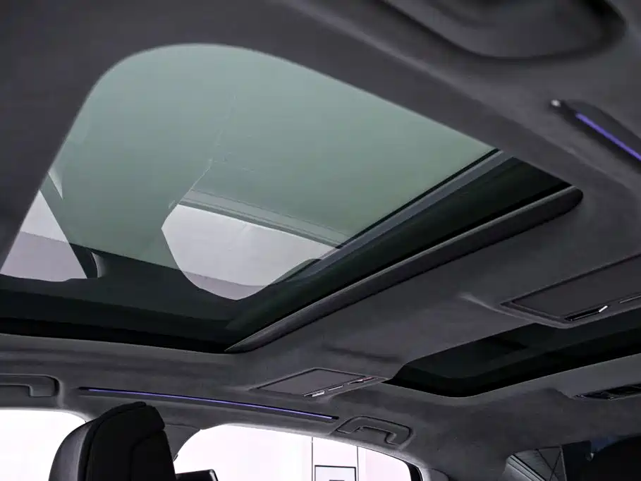 Audi A8 — миниатюра 11