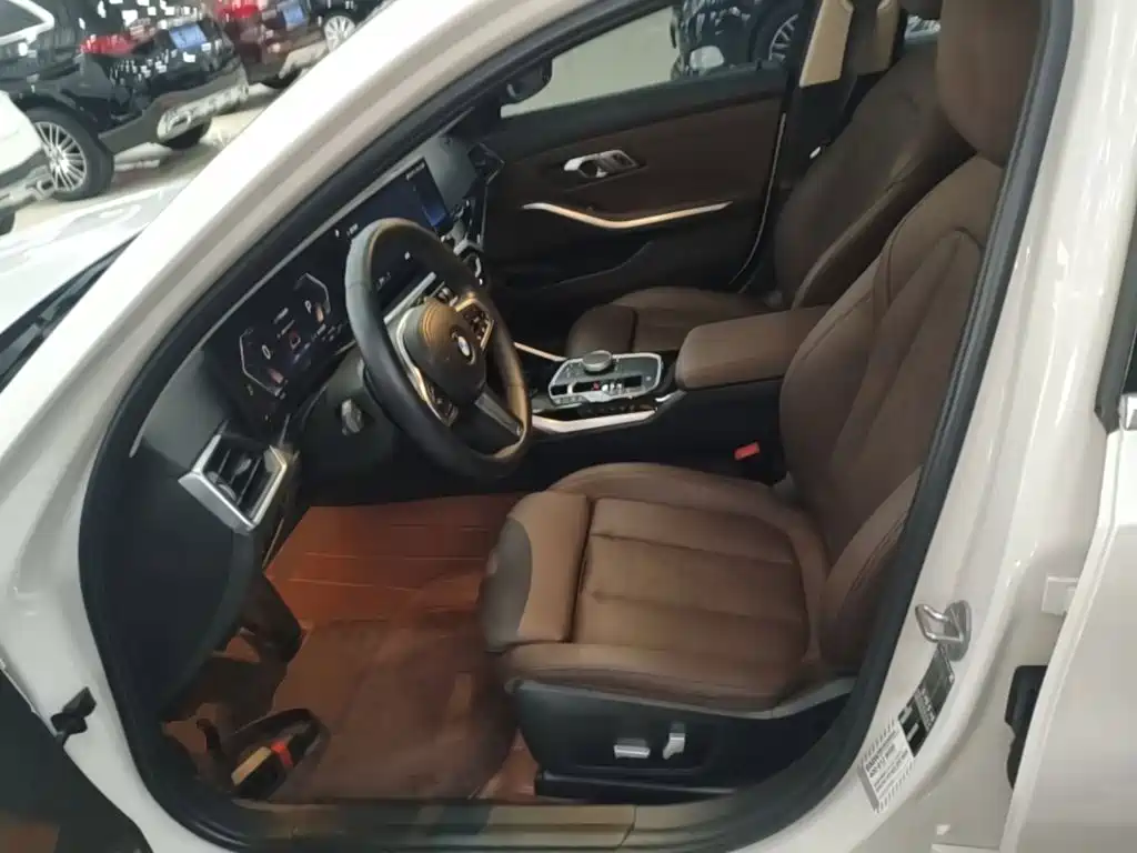 BMW 3 Series — миниатюра 15