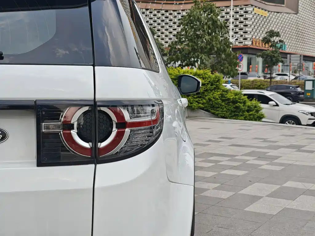 Land Rover Discovery Sport — миниатюра 19
