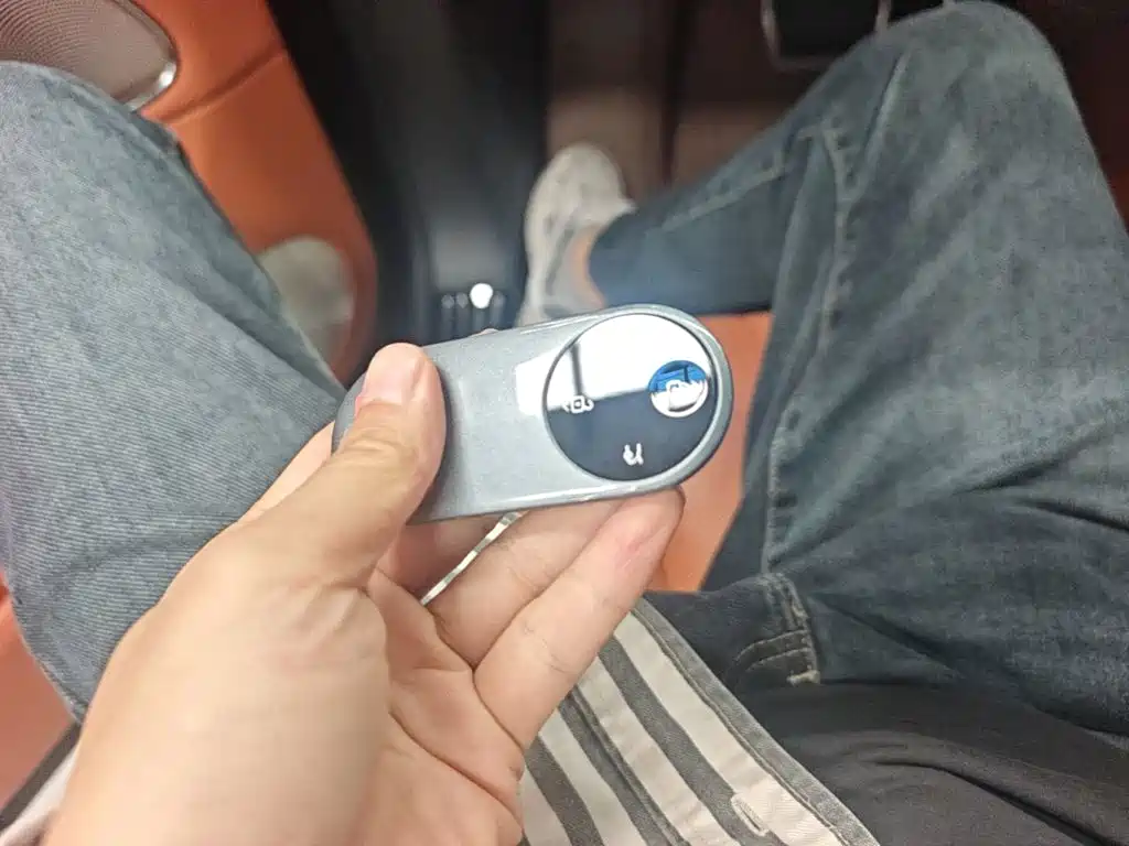 AITO AITO M8 — миниатюра 9