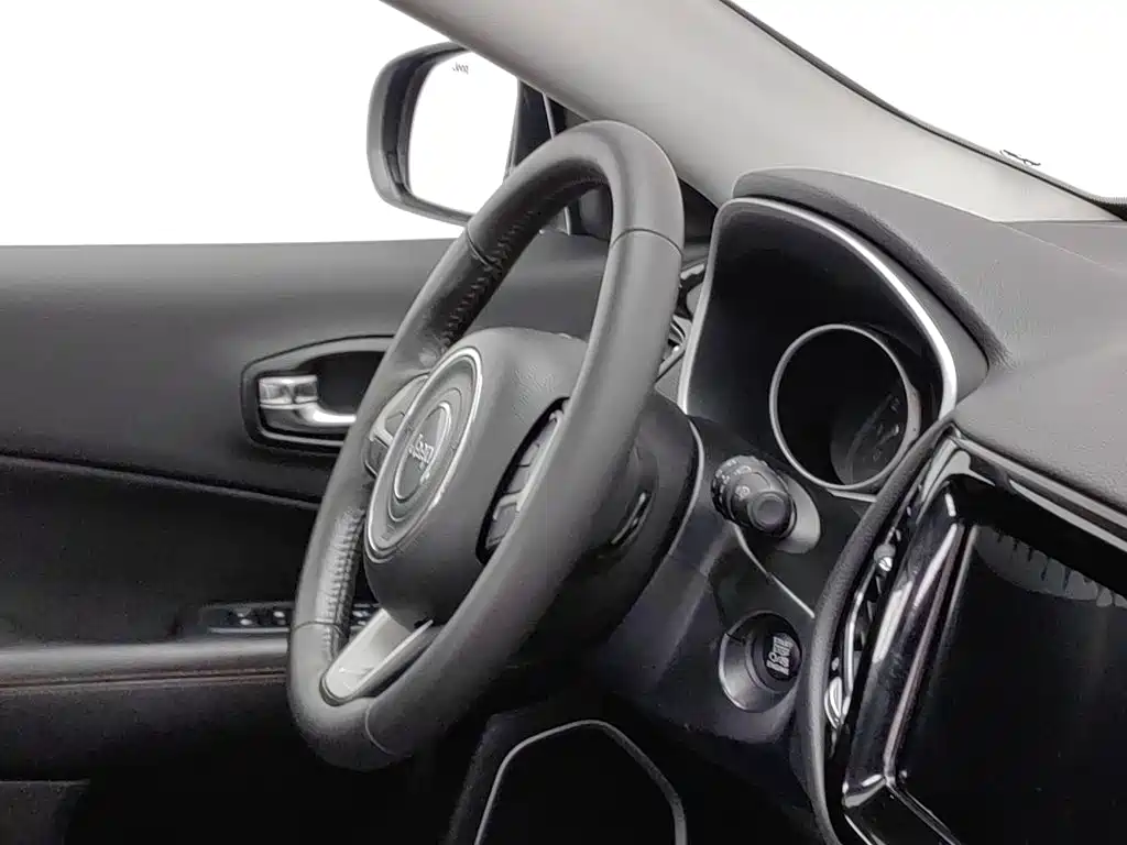 Jeep Compass — миниатюра 22