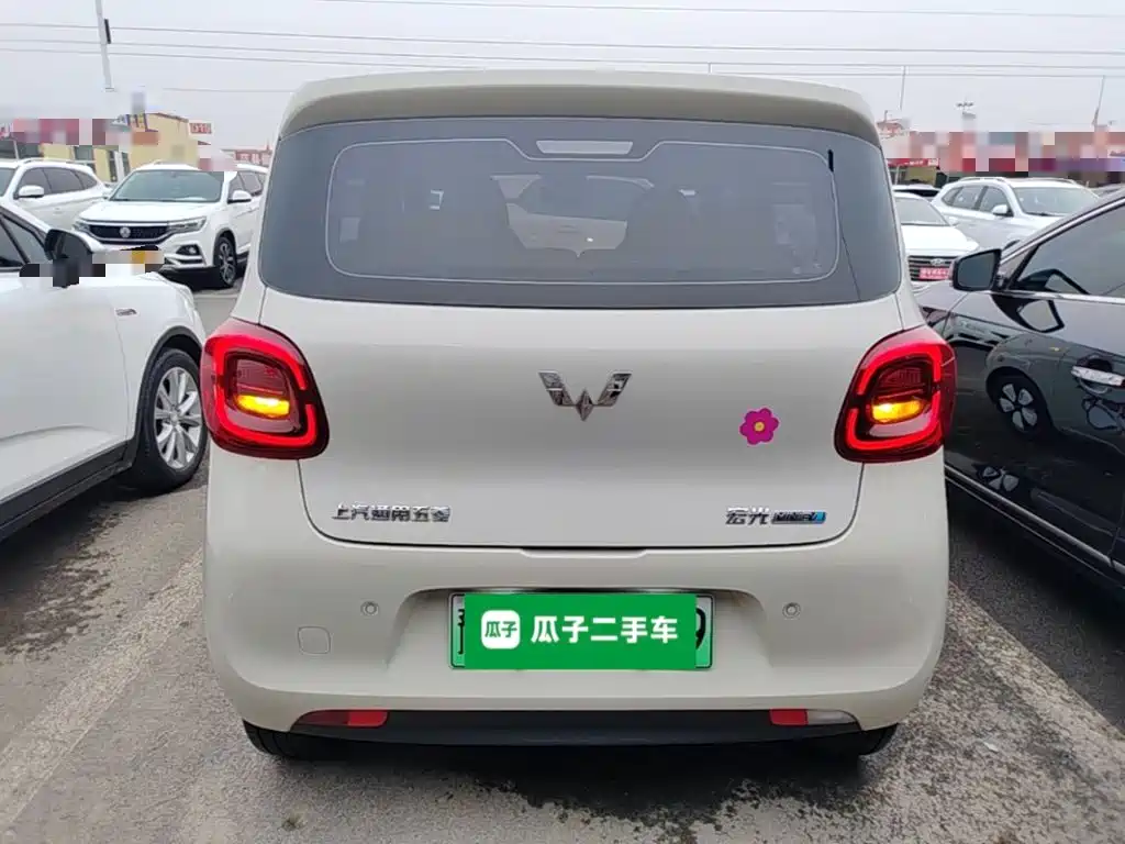 Wuling MINIEV — миниатюра 6