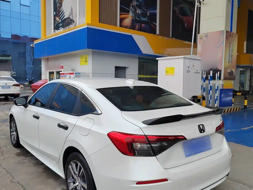 Honda Civic — миниатюра 7