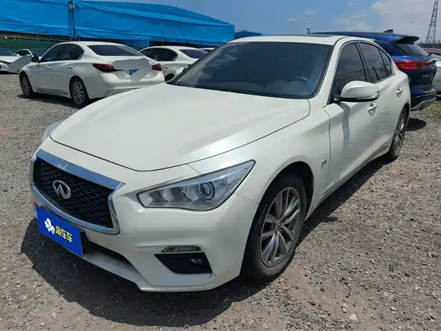 INFINITI Q50L