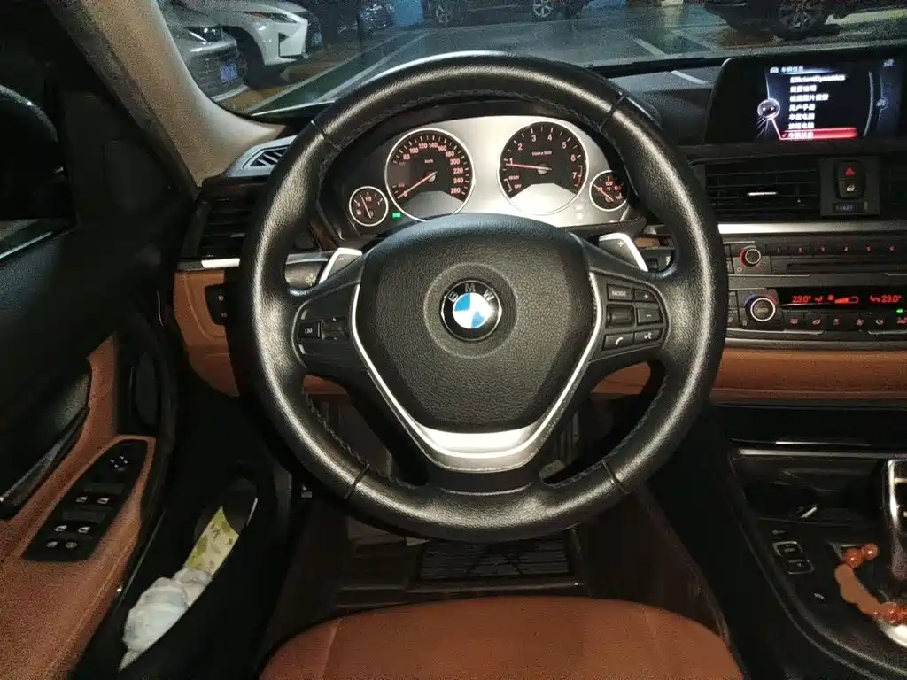 BMW 3 Series — миниатюра 3