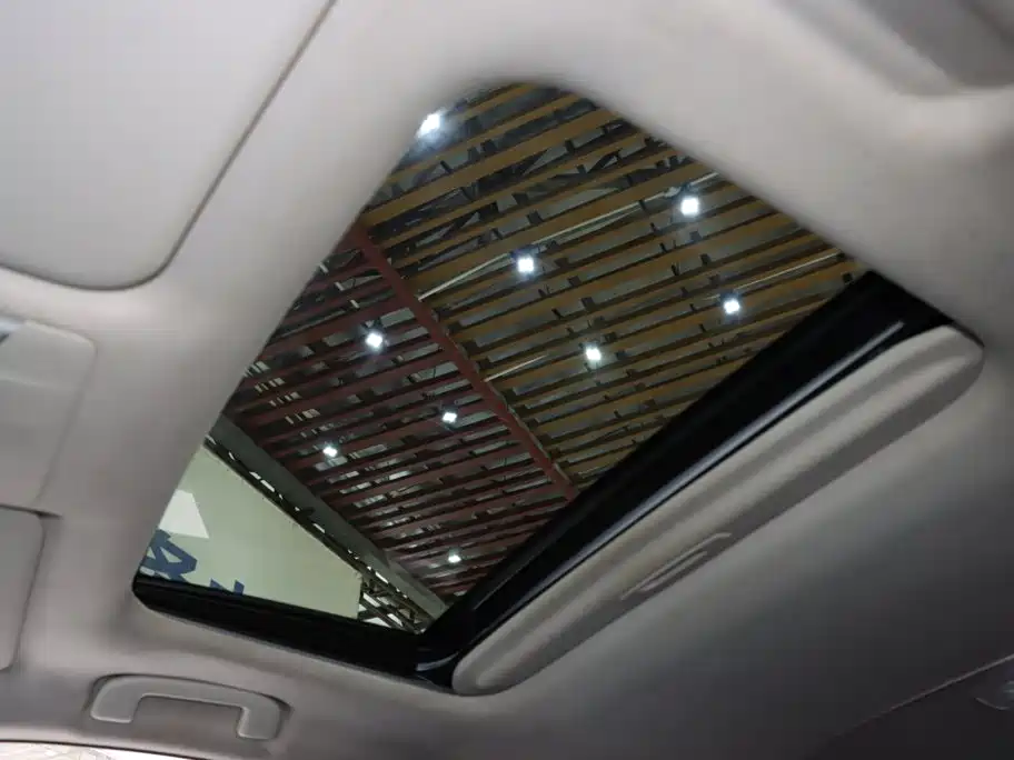Toyota Corolla — миниатюра 16