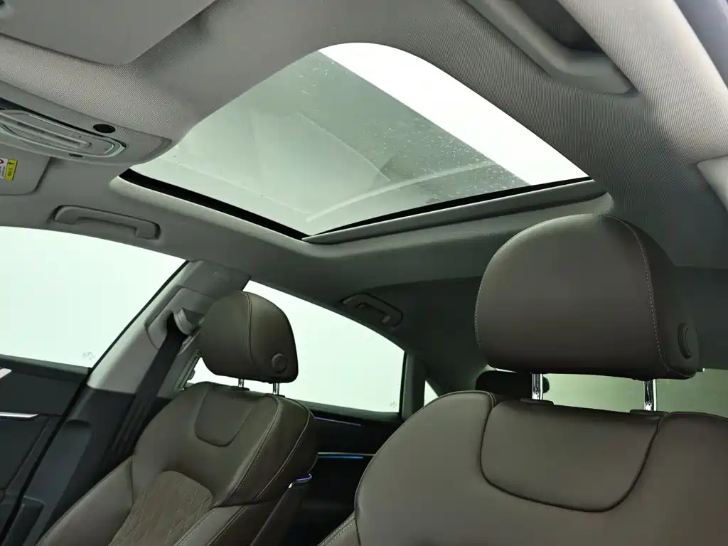 Audi A7L — миниатюра 12