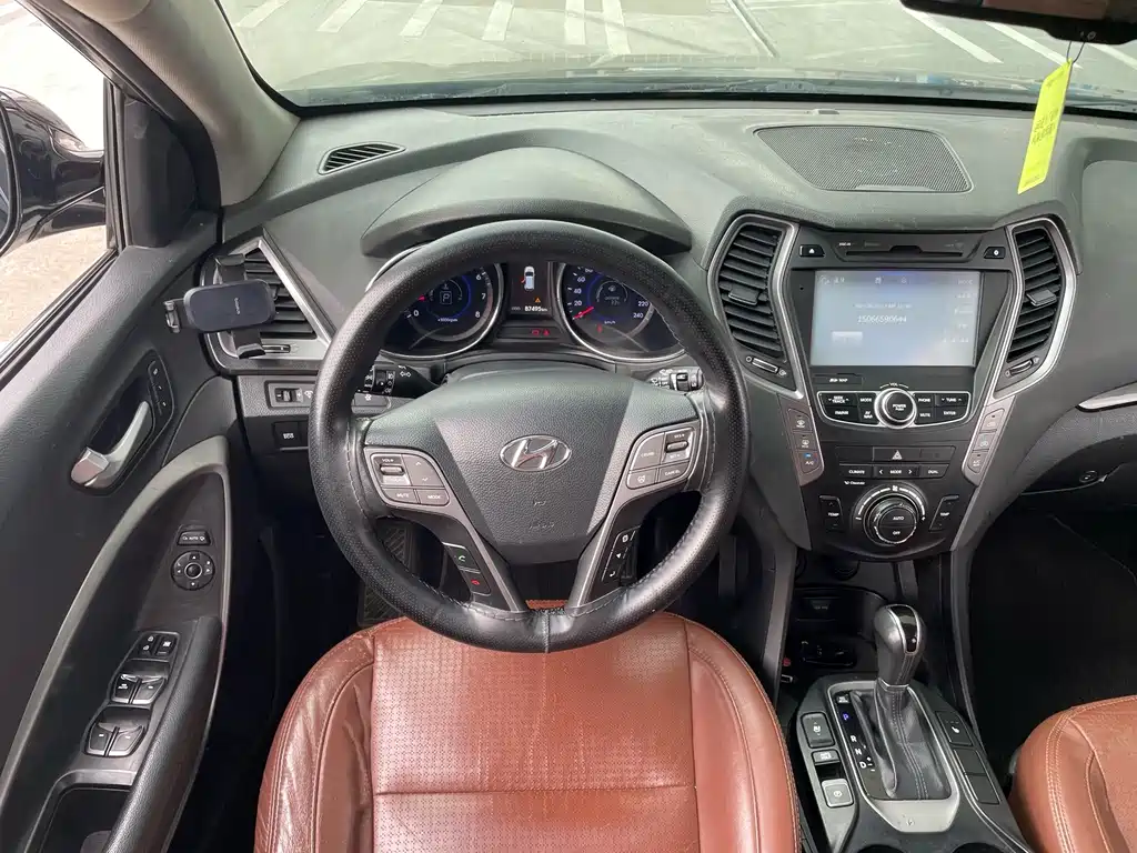 Hyundai Santa Fe — миниатюра 17