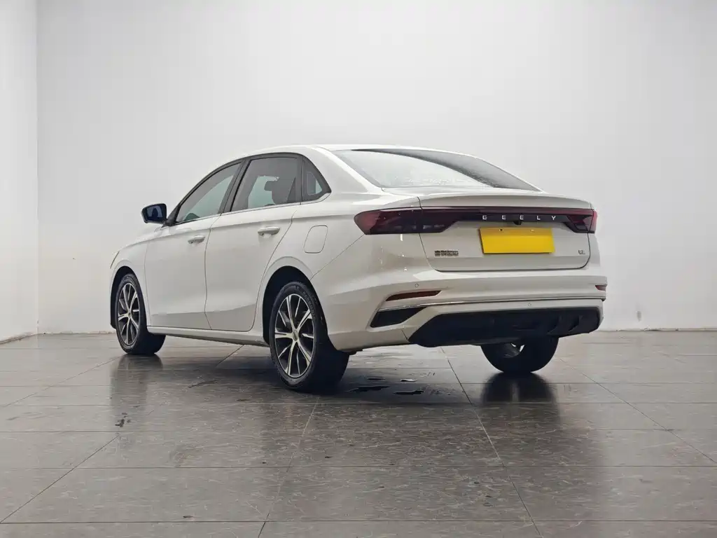 Geely Emgrand — миниатюра 4
