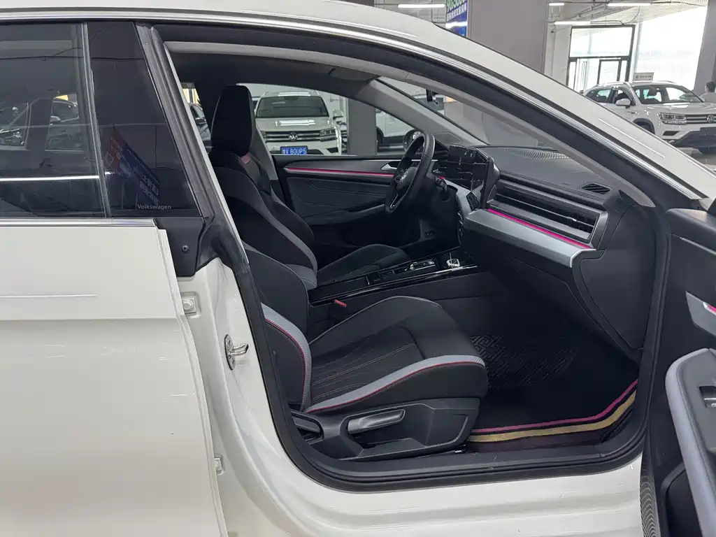 Volkswagen Lamando — миниатюра 13