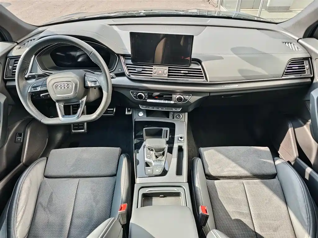 Audi Q5L Sportback 2024 40 TFSI Luxury