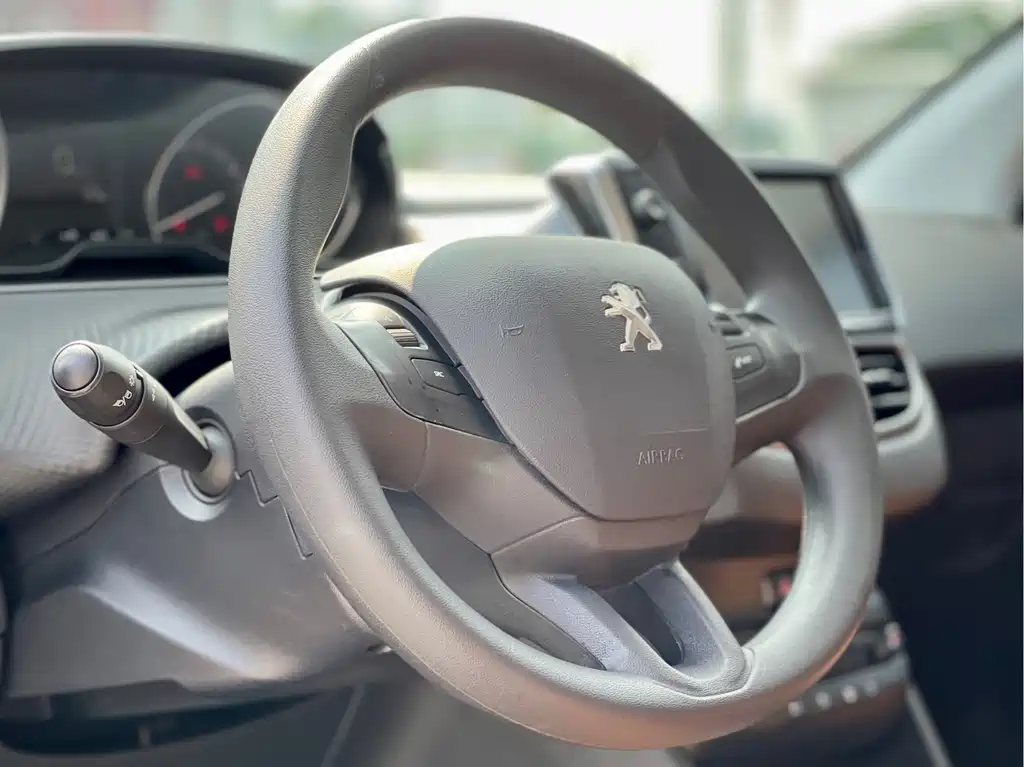 Peugeot 2008 — миниатюра 14