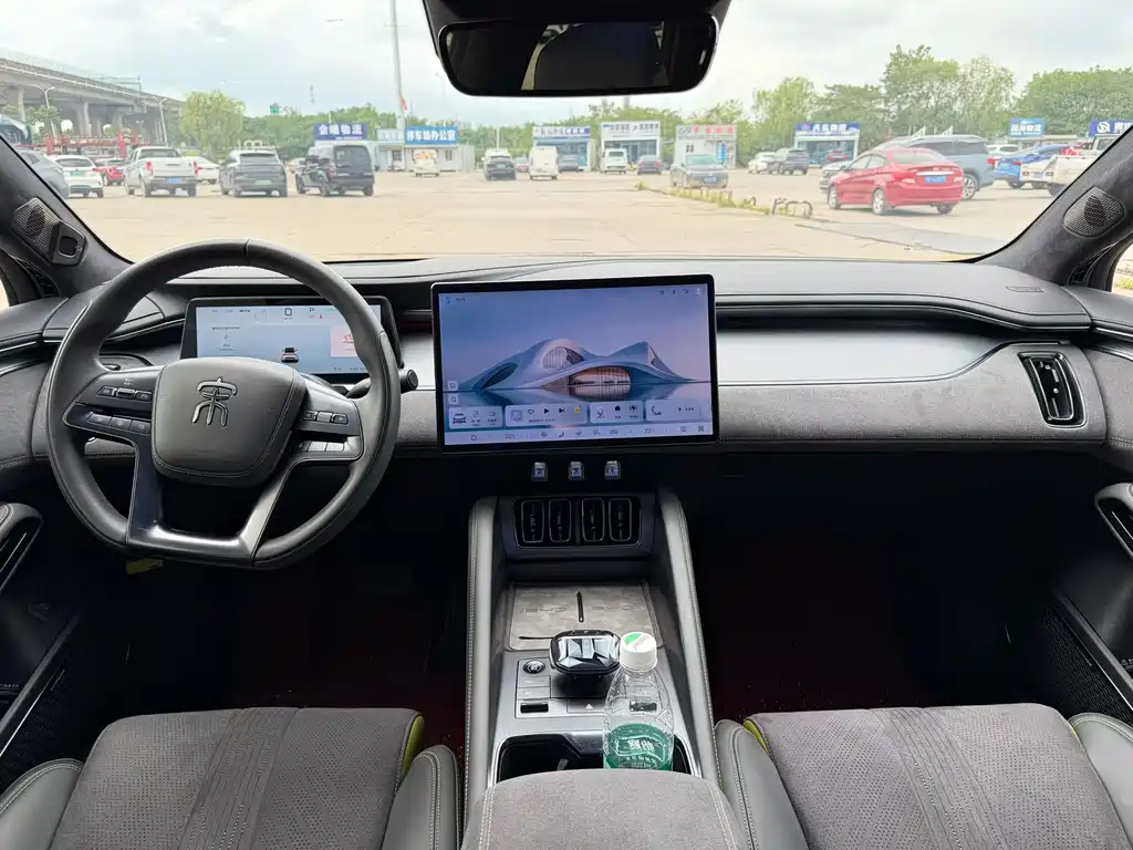 BYD L EV — миниатюра 5